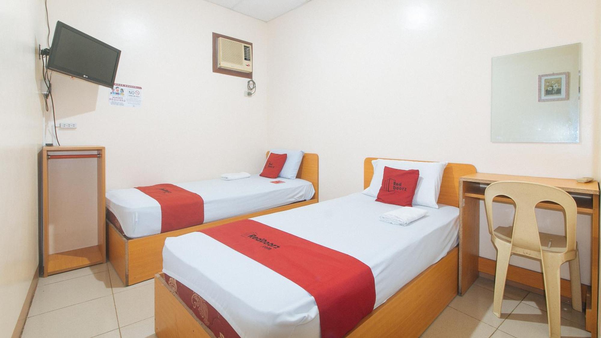 Reddoorz @ Asiana Pension Inn Mandawe Εξωτερικό φωτογραφία